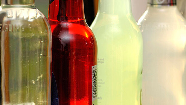 Нарколог назвал условие эффективности закона о запрете на продажу алкоголя до 21 года