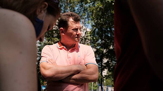 Роман Романенко проконтролировал работы по обустройству пешеходных переходов к спорткомплексу «Битца»