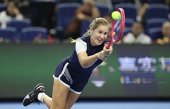 Захарова проиграла в первом круге турнира в Ухане