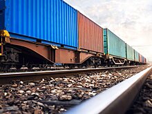 Эксперт рассказал, что железная дорога в Крым упростит России доставку военных грузов