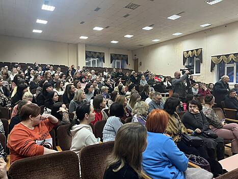 Власти Курской области ищут решение по долгам прогимназии «Радуга» без ущерба для детей