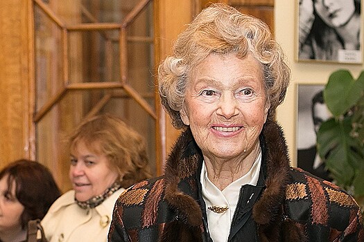 Народная артистка СССР Юлия Борисова отмечает день рождения