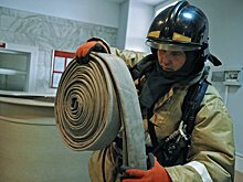 В Ташкенте загорелся мебельный цех