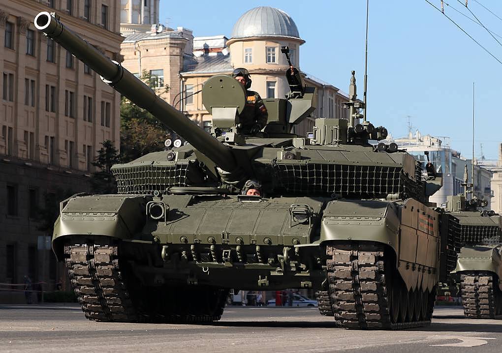 Российские военные на Украине получили «самые совершенные» танки