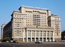 «Гостиница, столь же несуразная, как и город»: 85 лет знаменитой гостинице «Москва»