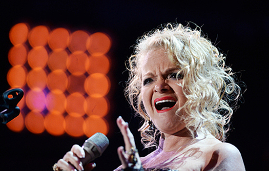 У Ларисы Долиной на фоне скандала с квартирой начались крупные проблемы: а ведь ее предупреждали