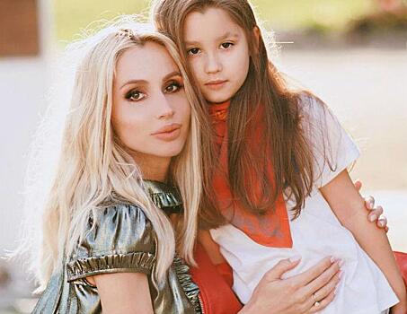 Дочки-матери: Светлана Лобода и ее дочь Ева одеваются в одном стиле