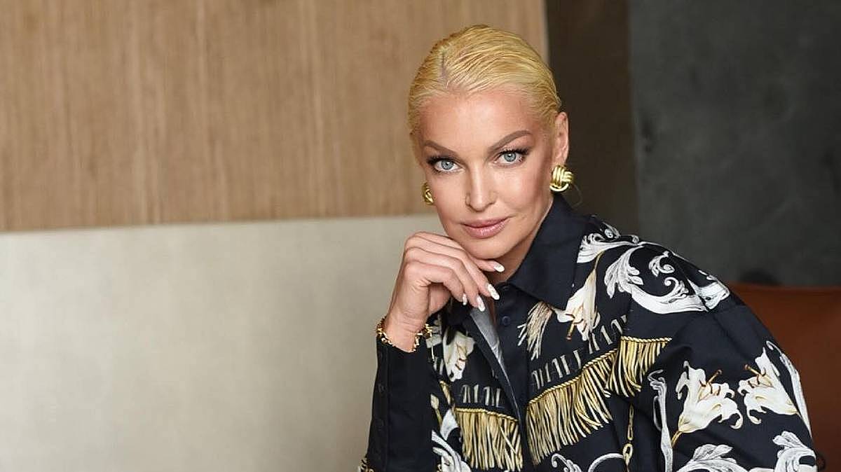 «С Сергеем расцвела» в Сети восхитились фото Волочковой с