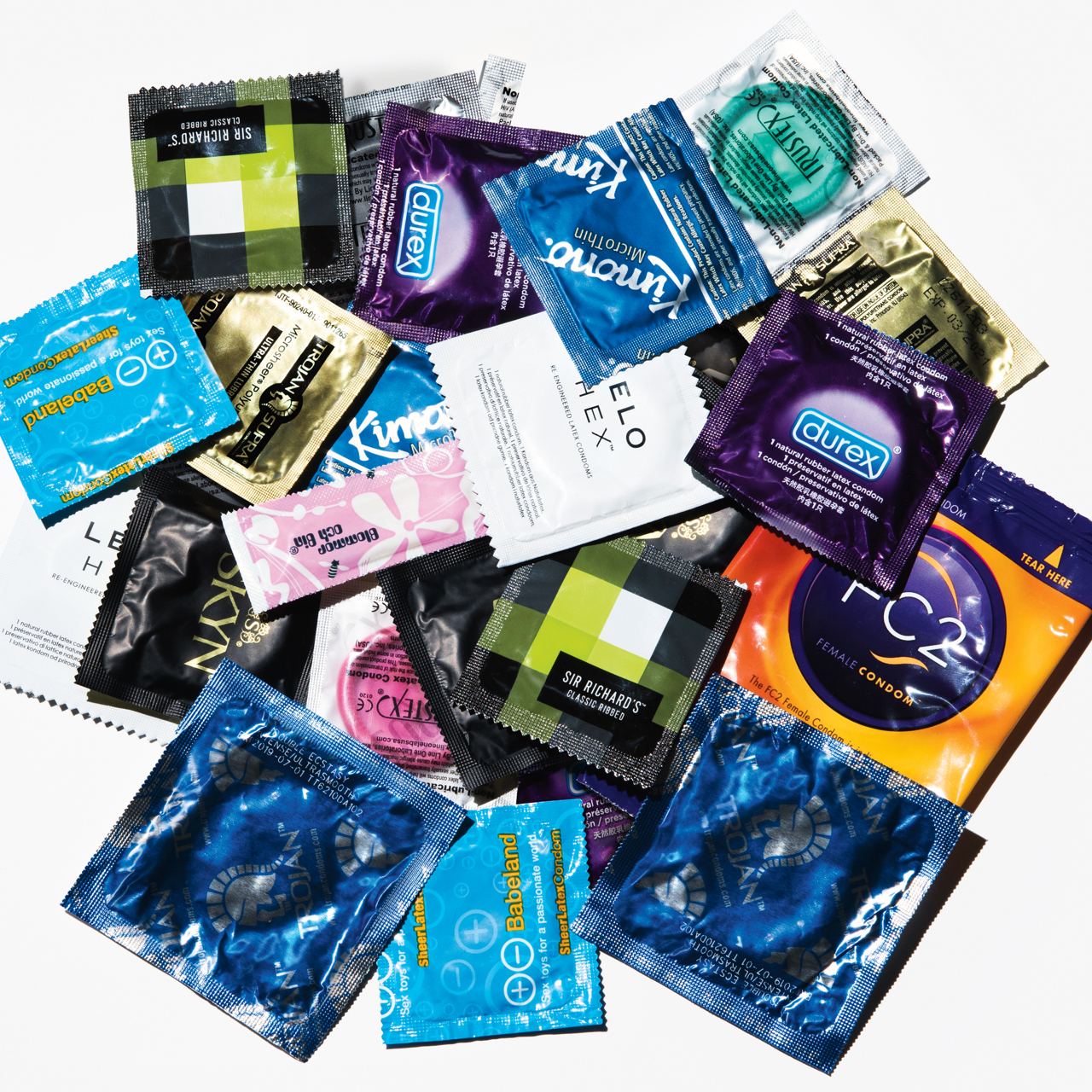 Интернетте тұрып және жалап киска