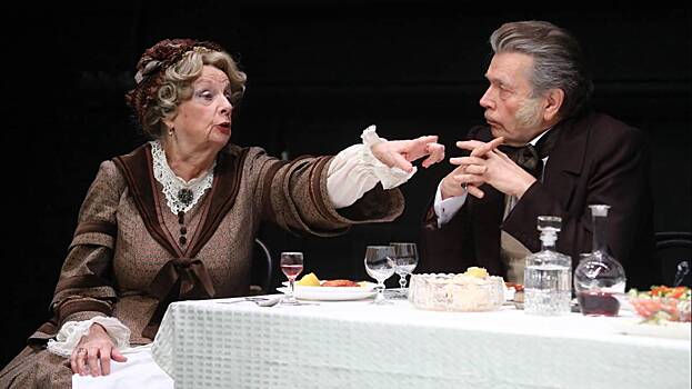 «Мне нравится наша молодежь»: актриса Мария Кнушевицкая — о новом спектакле, женской красоте и современной Москве