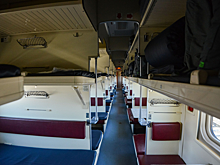 "Грязный и без денег": работа в поездах дальнего следования