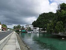 Крошечная островная страна согласилась принять выдворенных из США мигрантов