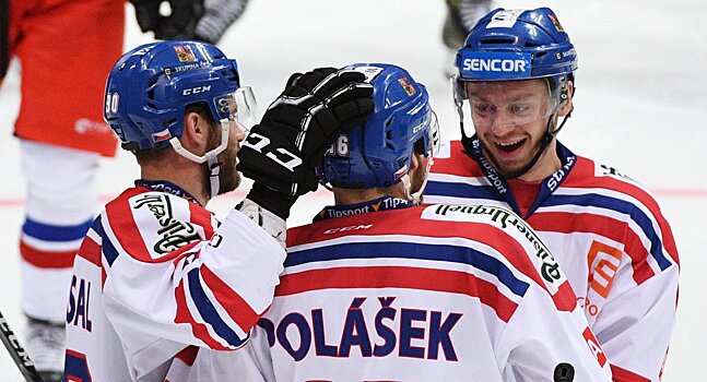 Чехи обыграли шведов в матче Кубка Первого канала по хоккею
