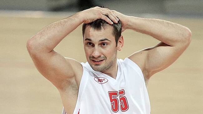 Призер ОИ-2004 назвал футбол самым бесполезным видом спорта