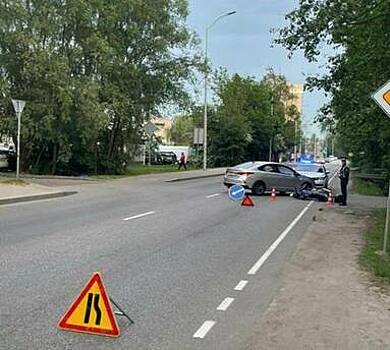 После аварии на Горького, где легковушка сбила скутериста, госпитализировали 33-летнего мужчину