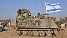 Израиль напал на Ливан, введя свои войска на границу