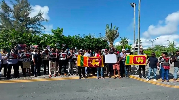 На Мальдивах начались протесты после прибытия президента Шри-Ланки