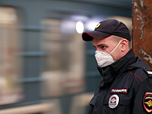 В Москве задержали шесть человек, раздевшихся догола в метро