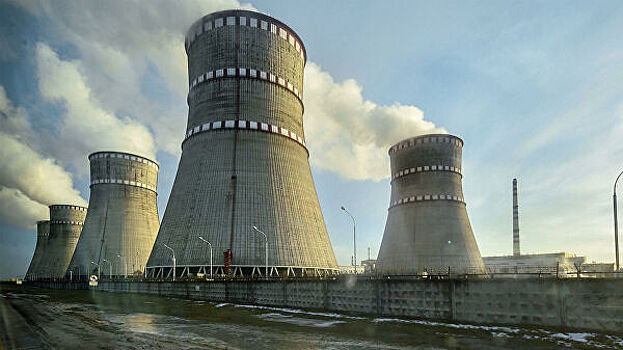 Украина принудительно снизила мощности АЭС. Что случилось?