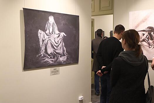 Исследование в художественной форме: выставка молодого фотохудожника открылась во Владивостоке