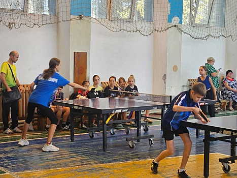Выселковские спортсмены вошли в десятку на соревнованиях по настольному теннису в Усть-Лабинском районе