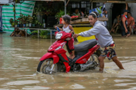 Тайфун «Нору» угрожает более чем 4 млн человек