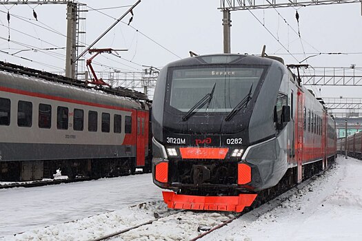 В Новосибирске запустят дополнительные электрички в праздничные дни