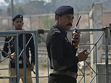 Глава МВД Пакистана ранен при покушении