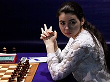 Шахматистка Александра Горячкина входит в число лидеров ЧМ по рапиду после 8-го тура