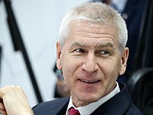 Матыцин и Лещенко отметили победу Большунова в лыжном марафоне песней про героев спорта