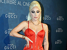 Стрипы-«убийцы» Леди Гаги, падение Сальмы Хайек и другие конфузы звезд из-за каблуков