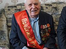 Ветеран ВОВ и почетный гражданин Бузулука Николай Сызранцев отмечает вековой юбилей