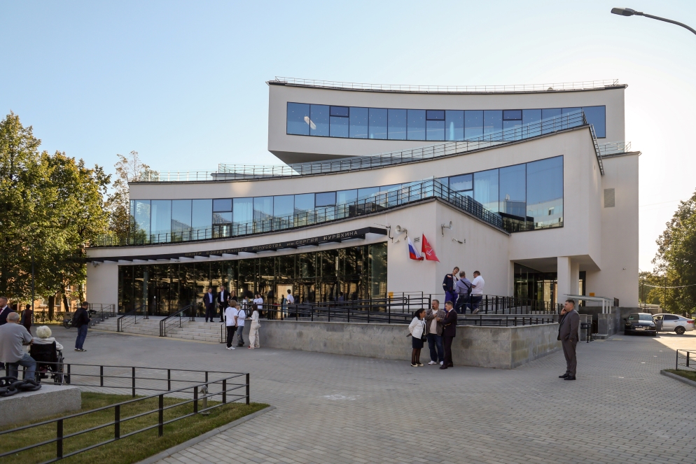 Центр современного искусства имени Курёхина открылся после реконструкции