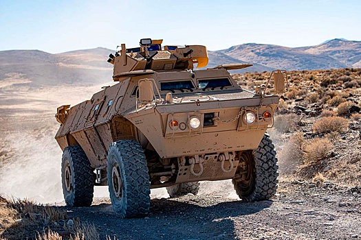 ВСУ получат еще 65 колесных бронетранспортеров COMMANDO Select из США