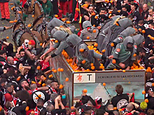 «Битва апельсинов» прошла в Италии