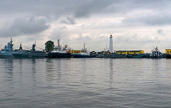 Профсоюз моряков: захватившим россиян в водах Бенина могли помочь с берега