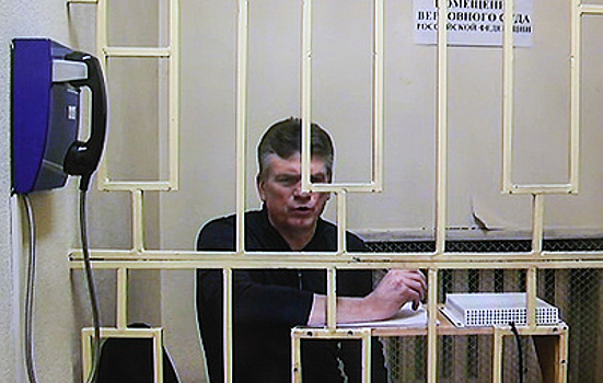 Защита главного кадровика Минобороны Кузнецова просит суд отпустить его под домашний арест