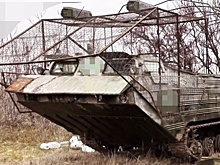 Впервые замечен плавающий транспортер ПТС-2 с "мангалом" и системами РЭБ