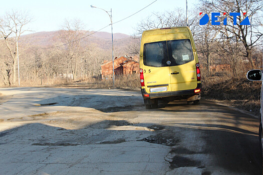 Муниципальные автобусы Владивостока продали по цене телефонов