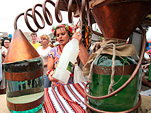 Порвали два баяна