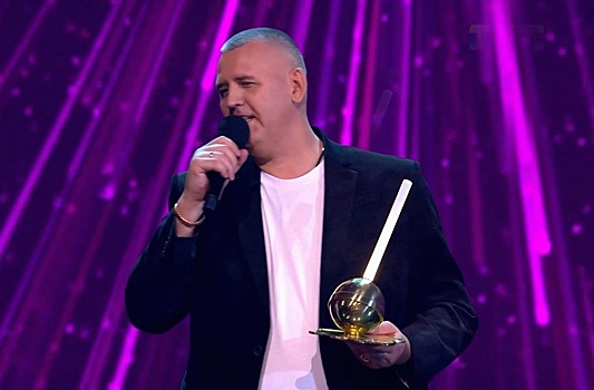 Победитель шоу "Конфетка" рассказал, как из грузчика он стал певцом