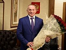 Почётный строитель России Юрий Иванов получил награду от Совфеда