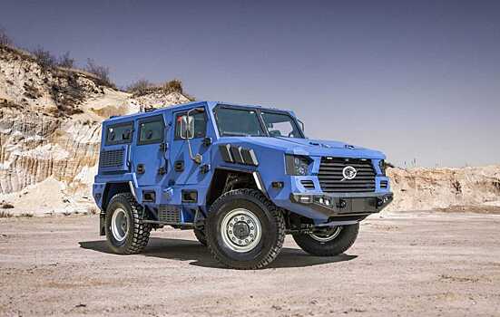 Paramount показал компактный броневик Maatla 4×4