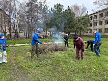Нижегородские волонтеры приняли участие в общереспубликанском субботнике в ДНР