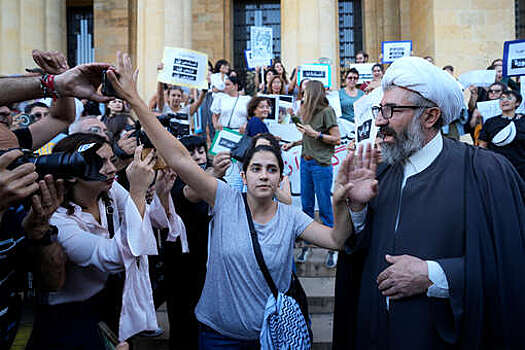 Time назвал героинями года вышедших на протест иранских женщин