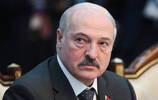 Лукашенко продолжает бороться с оппозицией и просить деньги у Путина