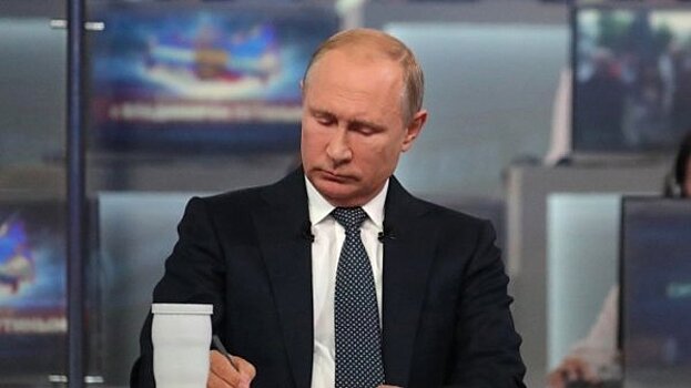 Уже не растут: Путин взял под контроль цены на бензин