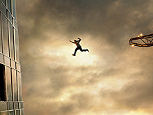 Обзор фильма «Небоскрёб». Слабоумие, отвага и скотч