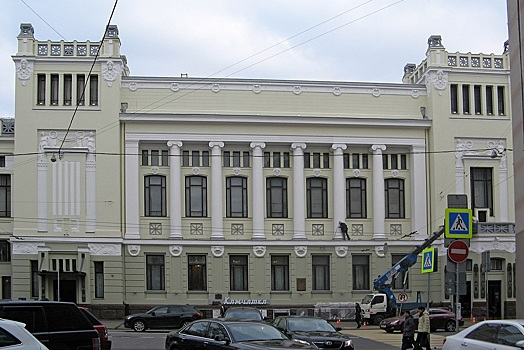 «Ленком Марка Захарова» представляет в Петербурге премьеру «Гамлета» в неожиданной трактовке