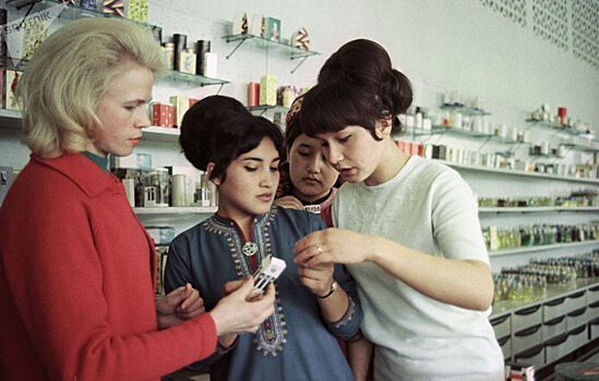 Секреты красоты, или Как ухаживали за собой женщины в СССР